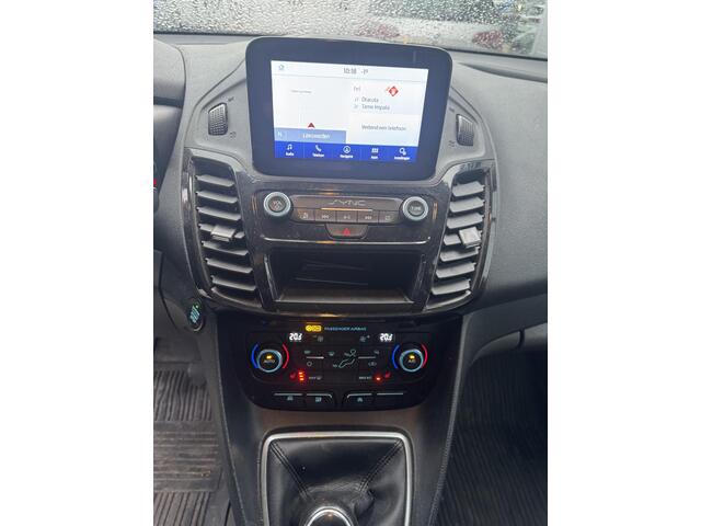 Ford TRANSIT CONNECT 1.5 EcoBlue L2 Limited 100pk | Trekhaak | SYNC3 Navigatie | Camera | Stoelverwarming