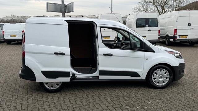 Ford TRANSIT CONNECT 1.5 TDCI 55KW 75PK EURO 6 AIRCO/ TREKHAAK/ CRUISE CONTROL/ 100% DEALERONDERHOUDEN