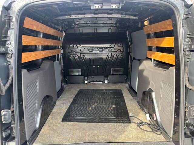 Ford TRANSIT CONNECT 1.5 EcoBlue L2 Trend Automaat | Trekhaak | Navigatie | Camera | Voorruitverwarming | 3-persoons | 1e eigenaar