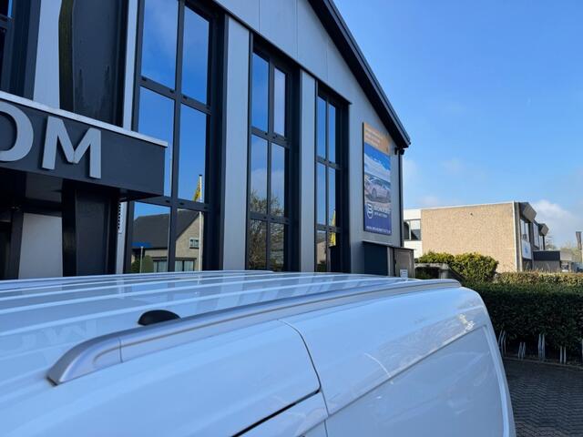 Ford TRANSIT CONNECT 1.0 Ecoboost L1 101PK Navi, Camera, Airco 3-persoons, Pdc Elec.pakket