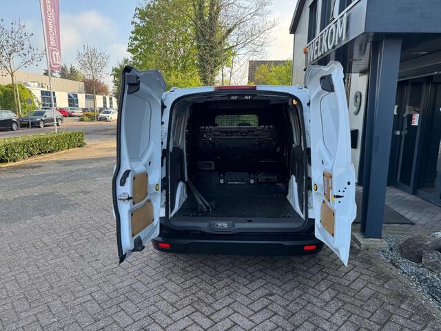 Ford TRANSIT CONNECT 1.0 Ecoboost L1 101PK Navi, Camera, Airco 3-persoons, Pdc Elec.pakket