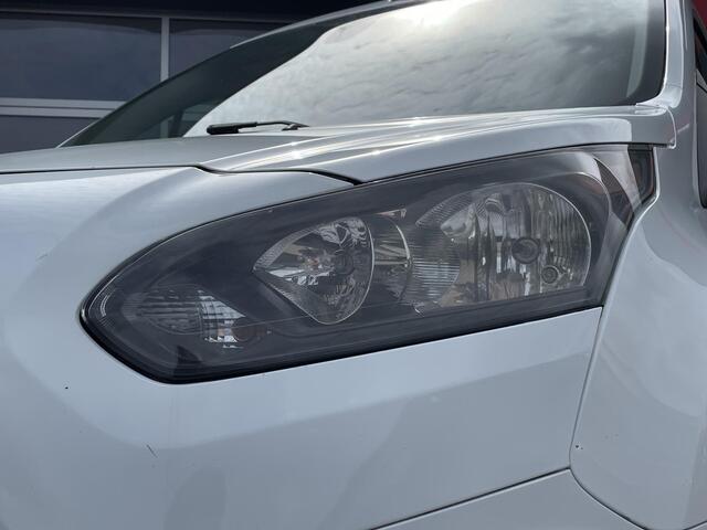 Ford TRANSIT CONNECT 1.5 TDCI L1 Ambiente HP - Stoelverwarming - Standkachel - Airconditioning