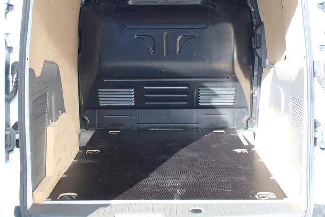 Ford TRANSIT CONNECT 1.0-100pk Ecoboost L1 Trend. Dames en heren ondernemers, let op: benzine uitvoering ! Parkeersensoren, Cruise Control, Airco, Zijschuifdeur rechts etc.