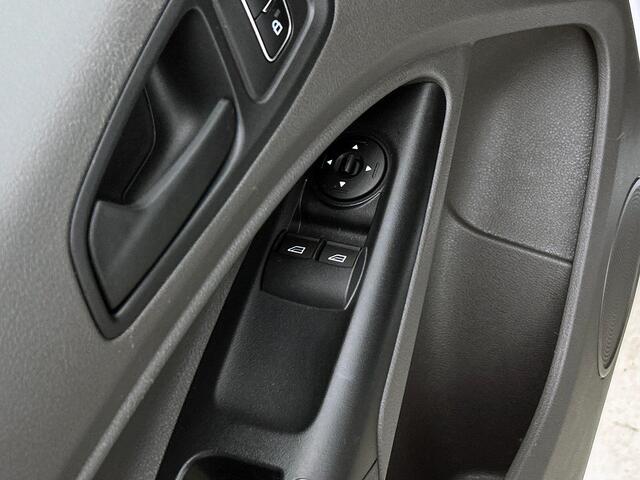 Ford TRANSIT CONNECT 1.5 EcoBlue Automaat L2 Trend Navigatie Airco Parkeersensoren Cruise Control 3Zits Camera DAB+ radio