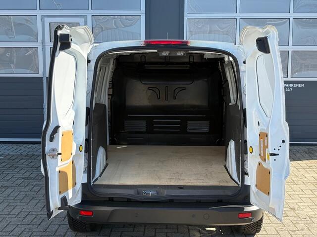 Ford TRANSIT CONNECT 1.5 EcoBlue L2 Automaat LIMITED Lang / Navi / Cruise / Trekhaak/ Camera