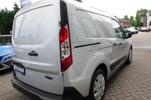 Ford TRANSIT CONNECT 1.0 EB L1 TREND 3 Zitplaatsen Camera Benzine ( 16.000 km ! )