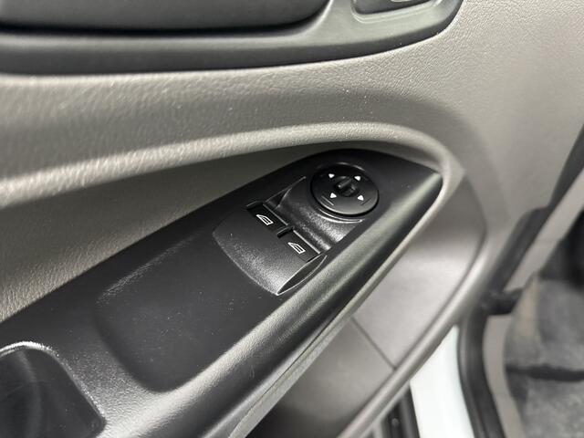 Ford TRANSIT CONNECT 100Pk Lang Business Benzine | Airco | Cruise | Betimmering