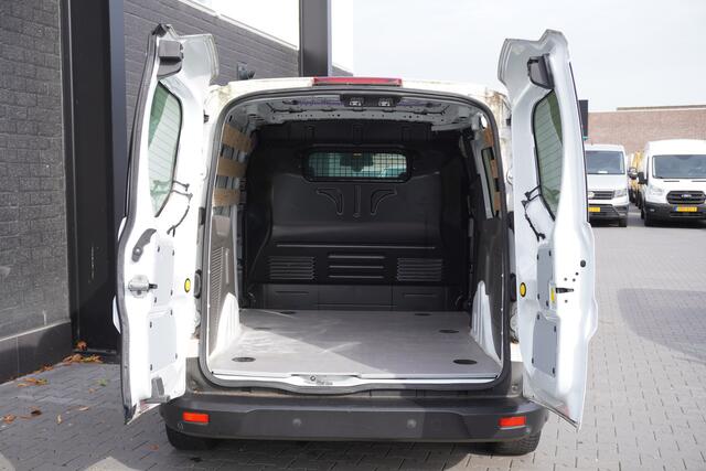 Ford TRANSIT CONNECT 1.5 EcoBlue Automaat EURO 6 - Airco - Navi - Cruise - €11.950,- Excl.