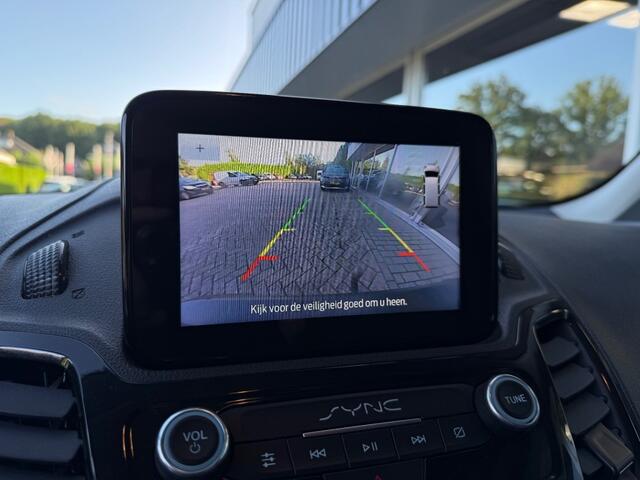 Ford TRANSIT CONNECT 1.5 EcoBlue L2 Limited - Ex BTW Trekhaak Camera Carplay Cruise LMV