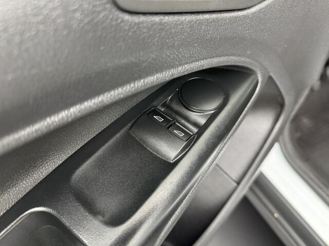 Ford TRANSIT CONNECT 1.5TDCI Edition | Airco | Trekhaak | Betimmering