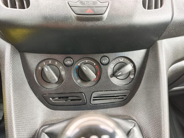 Ford TRANSIT CONNECT 1.5TDCI Euro 6 Imperiaal Airco Bluetooth Connect Pack Betonplex Vloer Wandbetimmering Tussenwand Origineel Nederlandse Auto