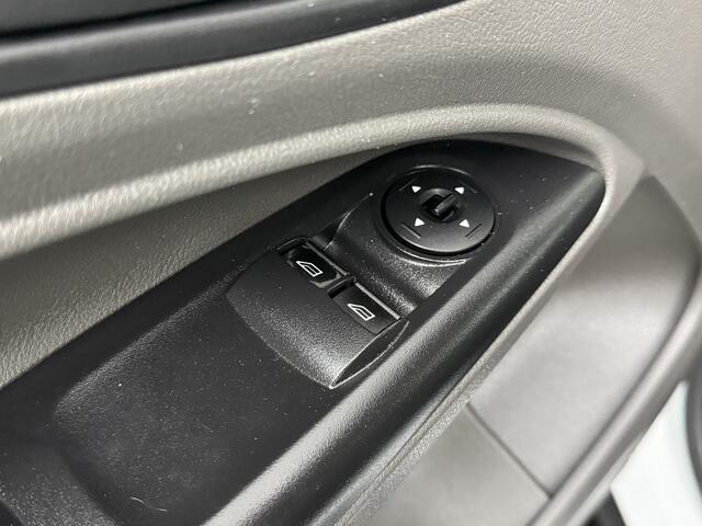 Ford TRANSIT CONNECT 1.5TDCi 120PK Lang 3-Zits Business | Imperiaal | Airco | Cruise | Betimmering