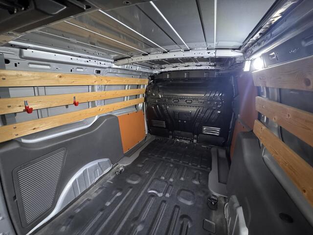 Ford TRANSIT CONNECT 1.5 EcoBlue L2 3-Zits Navi Trekhaak Camera Cruise Voorruitverwarming Dealeronderhouden