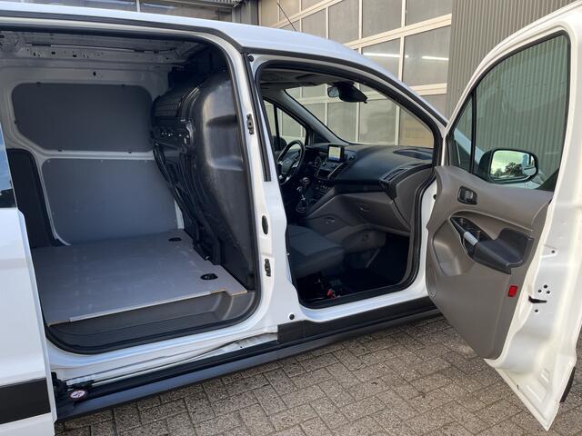 Ford TRANSIT CONNECT 1.0 Ecoboost L2 Trend Airco Cruise controle 3-Persoons Achterruitrijcamera Navigatiesysteem Telefoonverbinding Werkverlichting Lichtmetalenvelgen