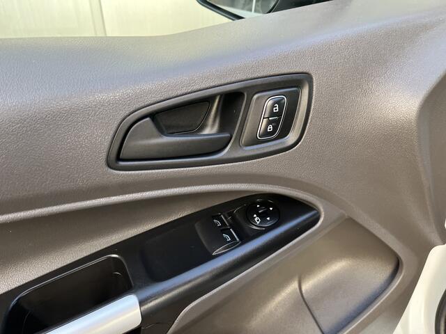 Ford TRANSIT CONNECT 1.0 Ecoboost L2 Trend Airco Cruise controle 3-Persoons Achterruitrijcamera Navigatiesysteem Telefoonverbinding Werkverlichting Lichtmetalenvelgen