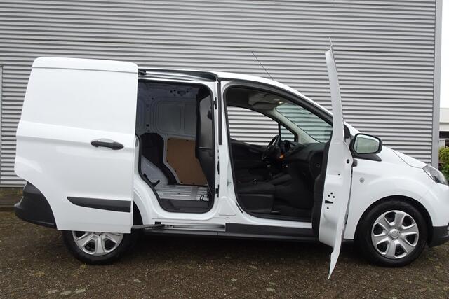 Ford TRANSIT COURIER 1.5 TDCI AIRCO STOELVERWARMING BPM VRIJ VOOR ONDERNEMERS