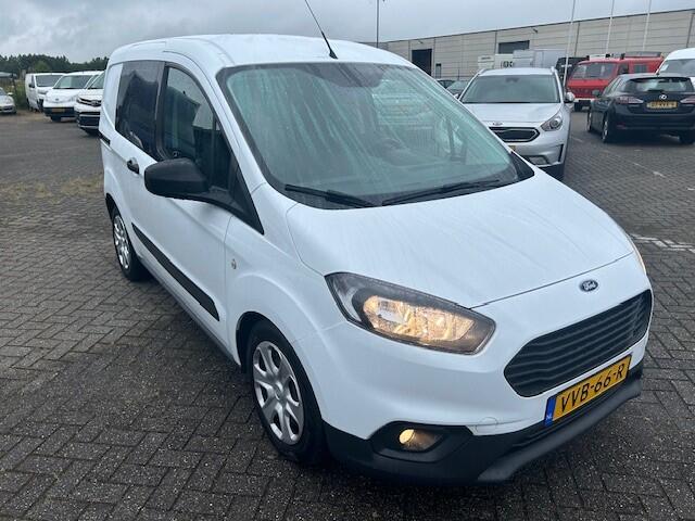 Ford TRANSIT COURIER 1.5 TDCI Ambiente Start&Stop AIRCO I APPLE CARPLAY I NAVIGATIE I COMPLETE ONDERHOUDSHISTORIE