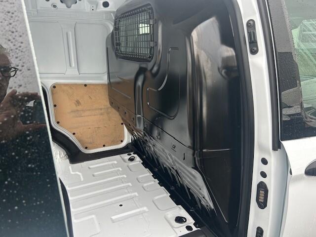Ford TRANSIT COURIER 1.5 TDCI Ambiente Start&Stop AIRCO I APPLE CARPLAY I NAVIGATIE I COMPLETE ONDERHOUDSHISTORIE