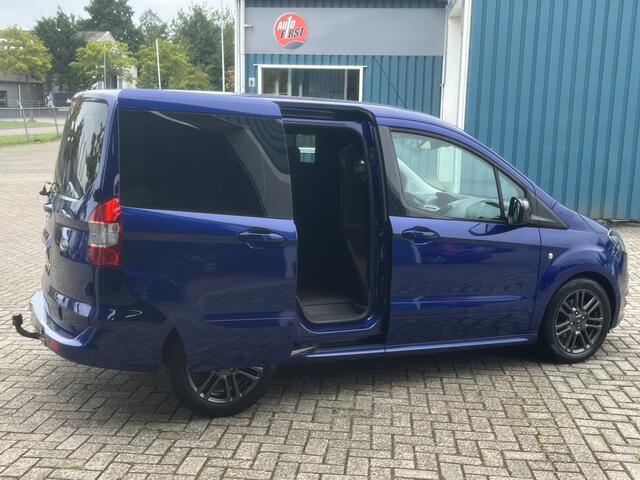 Ford TRANSIT COURIER 1.5 96Pk TDCI Sport / Cruise / Airco / Schuifdeur / Navi / Trekhaak / Lease ¤221,- pm / Apk t/m 20-12-2024
