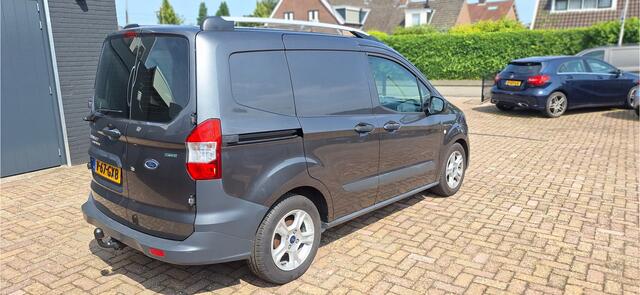 Ford TRANSIT COURIER 1.0 Ambiente AIRCO , BENZINE