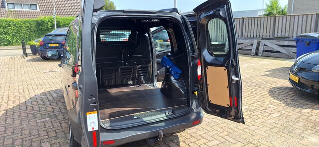 Ford TRANSIT COURIER 1.0 Ambiente AIRCO , BENZINE