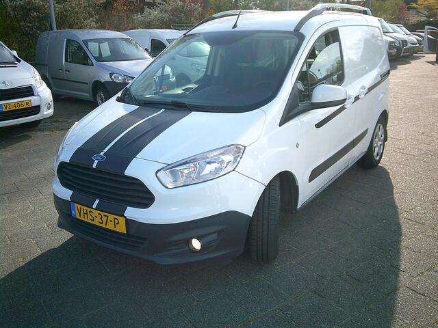 Ford TRANSIT COURIER 1.5 TDCI Trend Start&Stop VOORZIEN VAN AIRCO+TREKHAAK !! EURO 6 !!