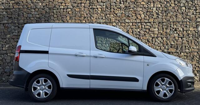 Ford TRANSIT COURIER 1.0 Benzine Stoelverwarming Airco BTW