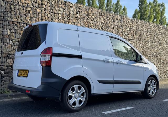 Ford TRANSIT COURIER 1.0 Benzine Stoelverwarming Airco BTW