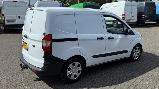 Ford TRANSIT COURIER 1.5 TDCI 55KW 75PK EURO 6 AIRCO/ TREKHAAK/ SCHUIFDEUR/ 100% DEAL