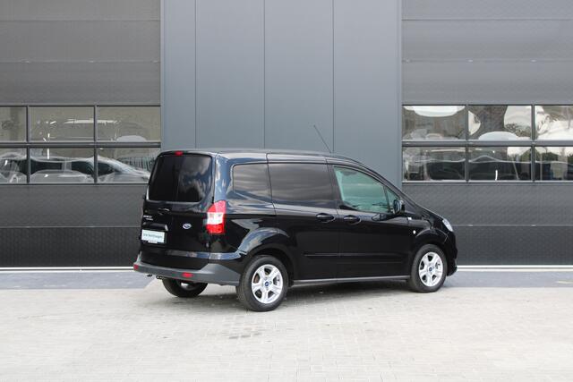 Ford TRANSIT COURIER 1.5 TDCI Limited 100pk - Navi - Camera - Betimmering - Stoelverwarming - Rijklaar