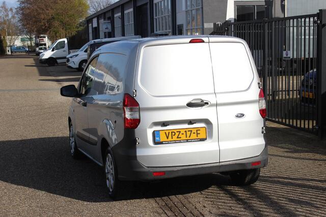 Ford TRANSIT COURIER 1.5 TDCI Trend Duratorq S&S, Navigatie, Airco!