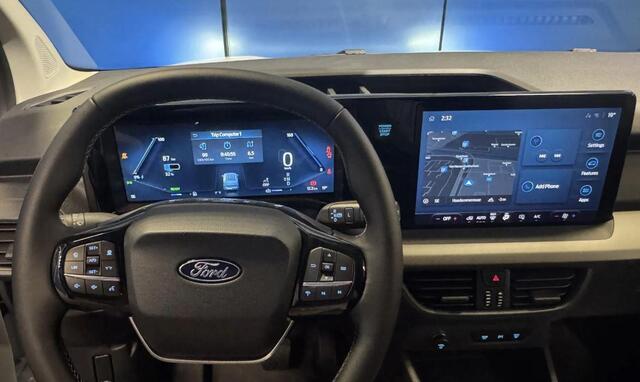 Ford TRANSIT COURIER E-Transit Trend 44 kWh 136pk Trekhaak | LED Laadruimte verlichting | Laadvloerbescherming Rubber | Reserveband