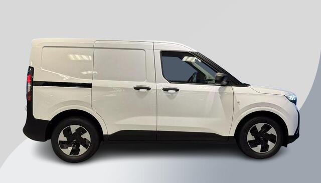 Ford TRANSIT COURIER E-Transit Trend 44 kWh 136pk Trekhaak | LED Laadruimte verlichting | Laadvloerbescherming Rubber | Reserveband