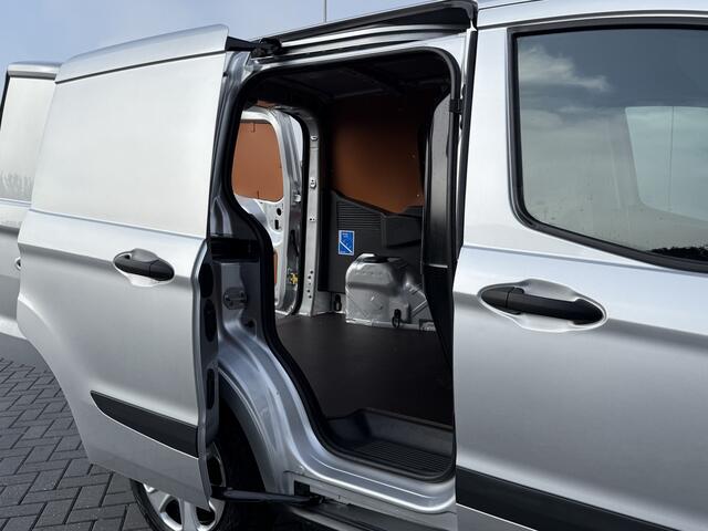 Ford TRANSIT COURIER 1.5 TDCI / 1e EIGENAAR / 54.515 KM ! / AIRCO / PDC / NAVI / DAB