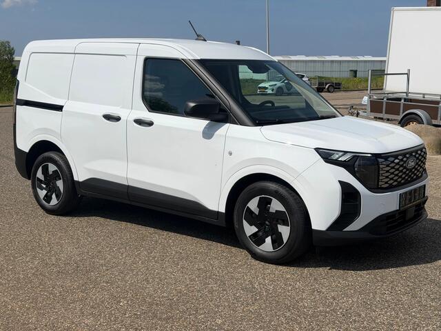 Ford TRANSIT COURIER Trend Elektrisch 44KWH 300KM Reikwijdte Dubb Schuifdeur Apple CP Airco Cruise control Camera