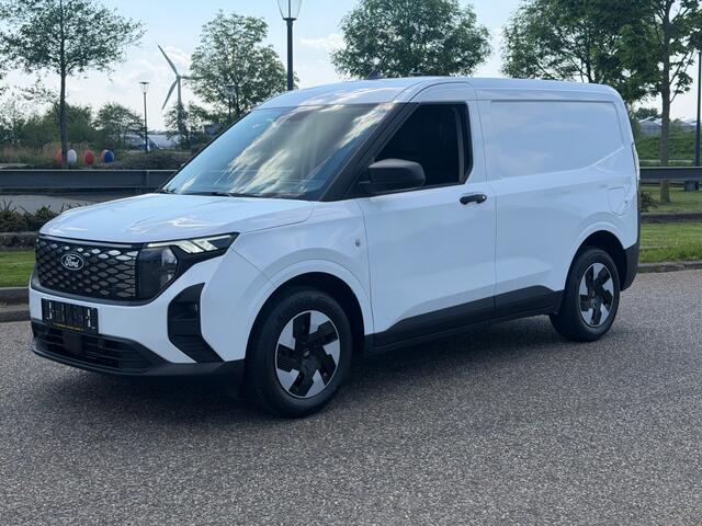 Ford TRANSIT COURIER Trend Elektrisch 44KWH 300KM Reikwijdte Apple CP Airco Cruise control Camera