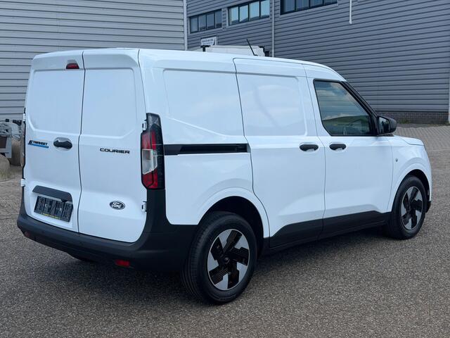 Ford TRANSIT COURIER Trend Elektrisch 44KWH 300KM Reikwijdte Apple CP Airco Cruise control Camera