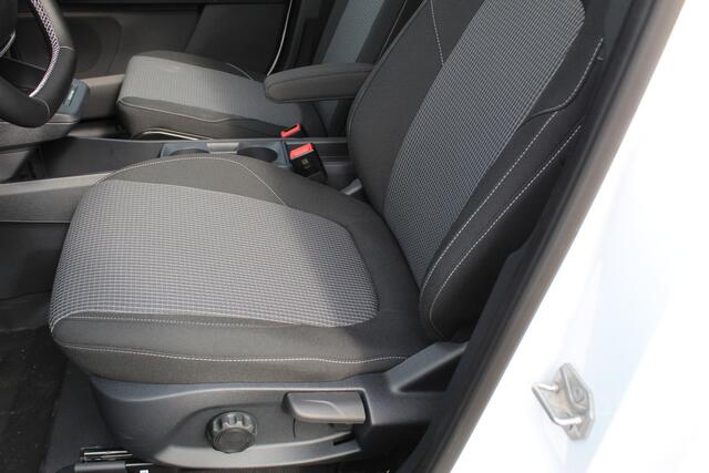 Ford TRANSIT COURIER E-Transit Trend 44 kWh 100kW/136pk Winterpack, Camera, Cruise Control, Sync 4 13", Carplay/Android
