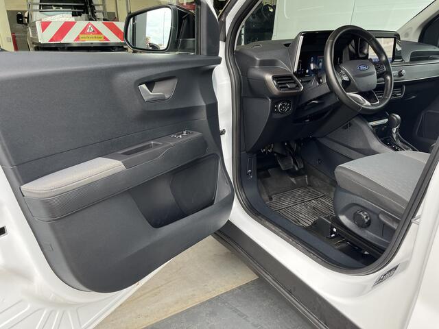 Ford TRANSIT COURIER 1.0 EcoBoost Limited Benzine Automaat Airco Cruise controle Trekhaak 1000kg 2-Persoons Navigatiesysteem Apple carplay Bluetooth Schuifdeur Parkeersensoren voor en achter