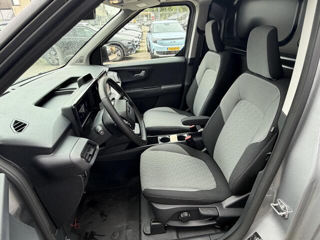 Ford TRANSIT COURIER E-Transit Limited 46 kWh | Driver Assistance Pack | Trekhaak | Apple Carplay | Android Auto |