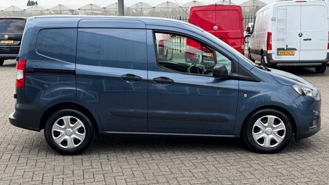 Ford TRANSIT COURIER 1.5 TDCI 55KW 75PK EURO 6 AIRCO/ NAVIGATIE/ CAMERA/ PARKEERSENSOREN/ 100% DEALERONDERHOUDEN