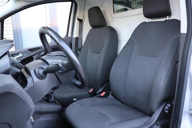Ford TRANSIT COURIER 1.0 Benzine 100 PK | Benzine | Achteruitrijcamera | Stoelverwarming | Climate control | MF Stuur | Airco | Nieuwe APK | Dealer onderhouden