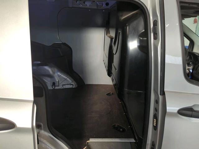 Ford TRANSIT COURIER 1.5 TDCI Trend Duratorq S&S | Navigatie | Parkeersensoren Achter | Cruise Control |