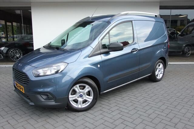 Ford TRANSIT COURIER 1.5 TDCI Trend/ Airco / Trekhaak/ Camera/ Stoelverwarming/ Parkeersensoren