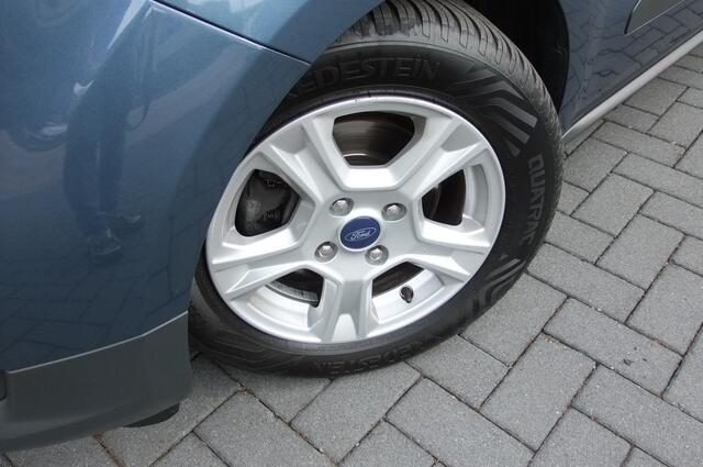 Ford TRANSIT COURIER 1.5 TDCI Trend/ Airco / Trekhaak/ Camera/ Stoelverwarming/ Parkeersensoren