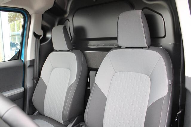Ford TRANSIT COURIER E-Transit Limited 44 kWh 136pk | DEMO | Trekhaak | Driver Assistance Pack met Navigatie | Led laadruimte verlichting | Laadvloerbescherming Rubber