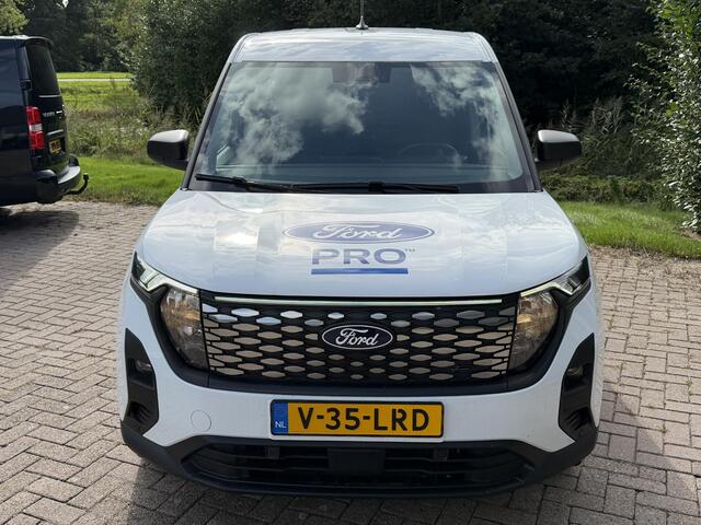 Ford TRANSIT COURIER E-Transit Trend 44 kWh 136pk Trekhaak | Achteruitrijcamera | Adaptieve Cruise | Navigatie
