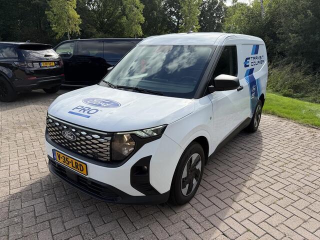 Ford TRANSIT COURIER E-Transit Trend 44 kWh 136pk Trekhaak | Achteruitrijcamera | Adaptieve Cruise | Navigatie