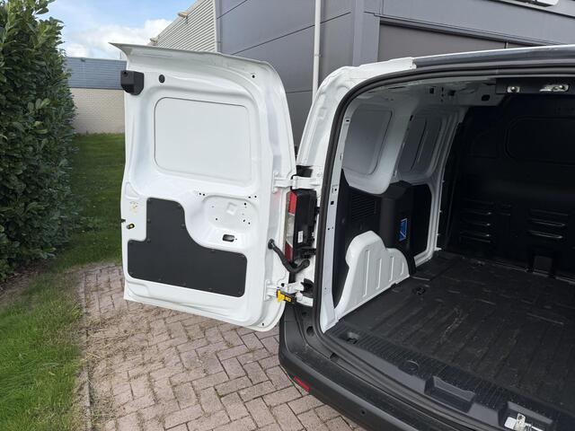 Ford TRANSIT COURIER E-Transit Trend 44 kWh 136pk Trekhaak | Achteruitrijcamera | Adaptieve Cruise | Navigatie