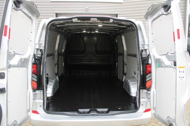 Ford TRANSIT CUSTOM 320 2.0 TDCI L2H1 Limited 170pk - Adaptive Cruise - Blind spot - Navigatie - Camera - Draadloos laden - Rijklaar